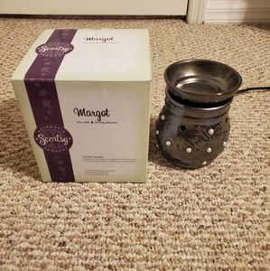 SCENTSY Wax Warmer MARGOT Metallic Grey With Pearls Full Size RETIRED, Bridal